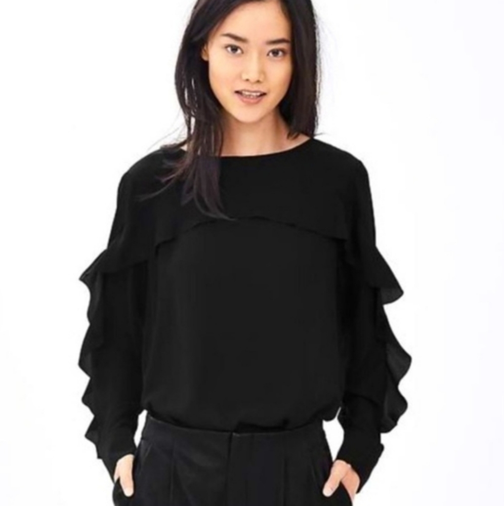 Long sleeve Ruffle Front Top - Picture 11 of 11